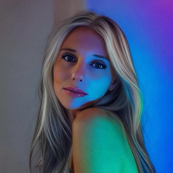 Meet your Posher, Marina🌸 - Picture 9 of 12